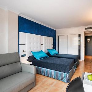 Triple Deluxe Room Spa Access